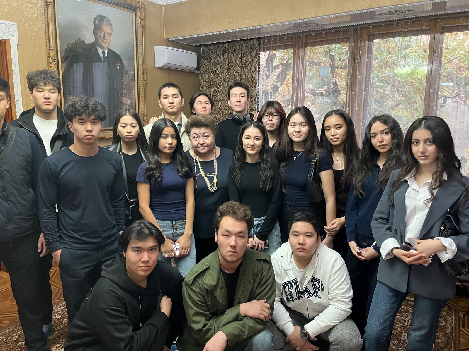 «Заң факультетінің студенттерінің Д.А. Кунаев атындағы үй-музейге экскурсиясы»